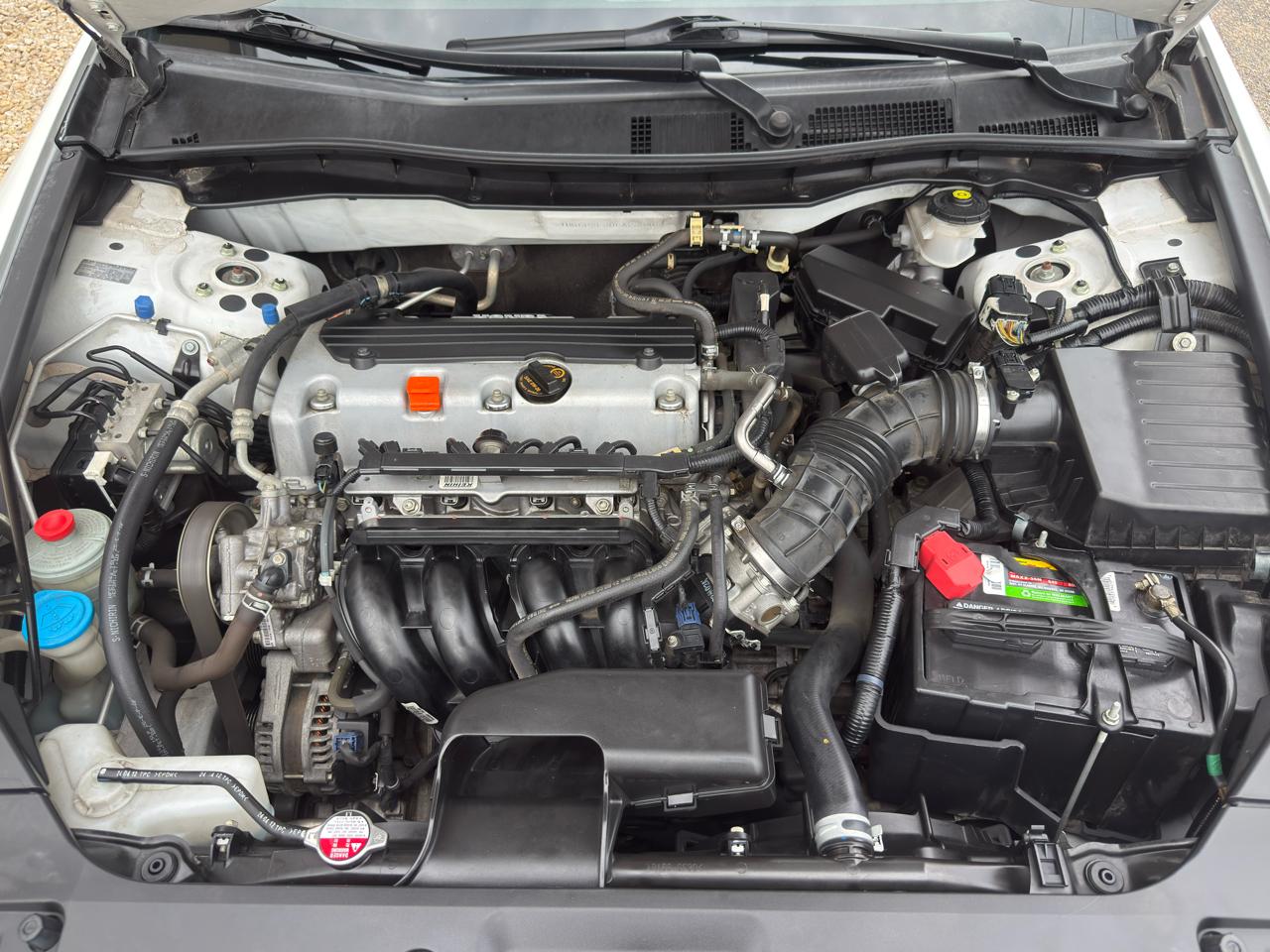 Honda Accord LX sedan AT 2012