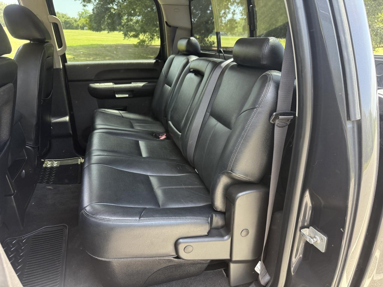 Chevrolet Silverado 1500 LT Crew Cab 2WD 2011