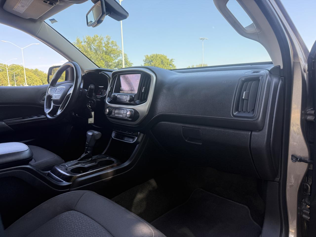 GMC Canyon SLE Crew Cab 4WD 2016
