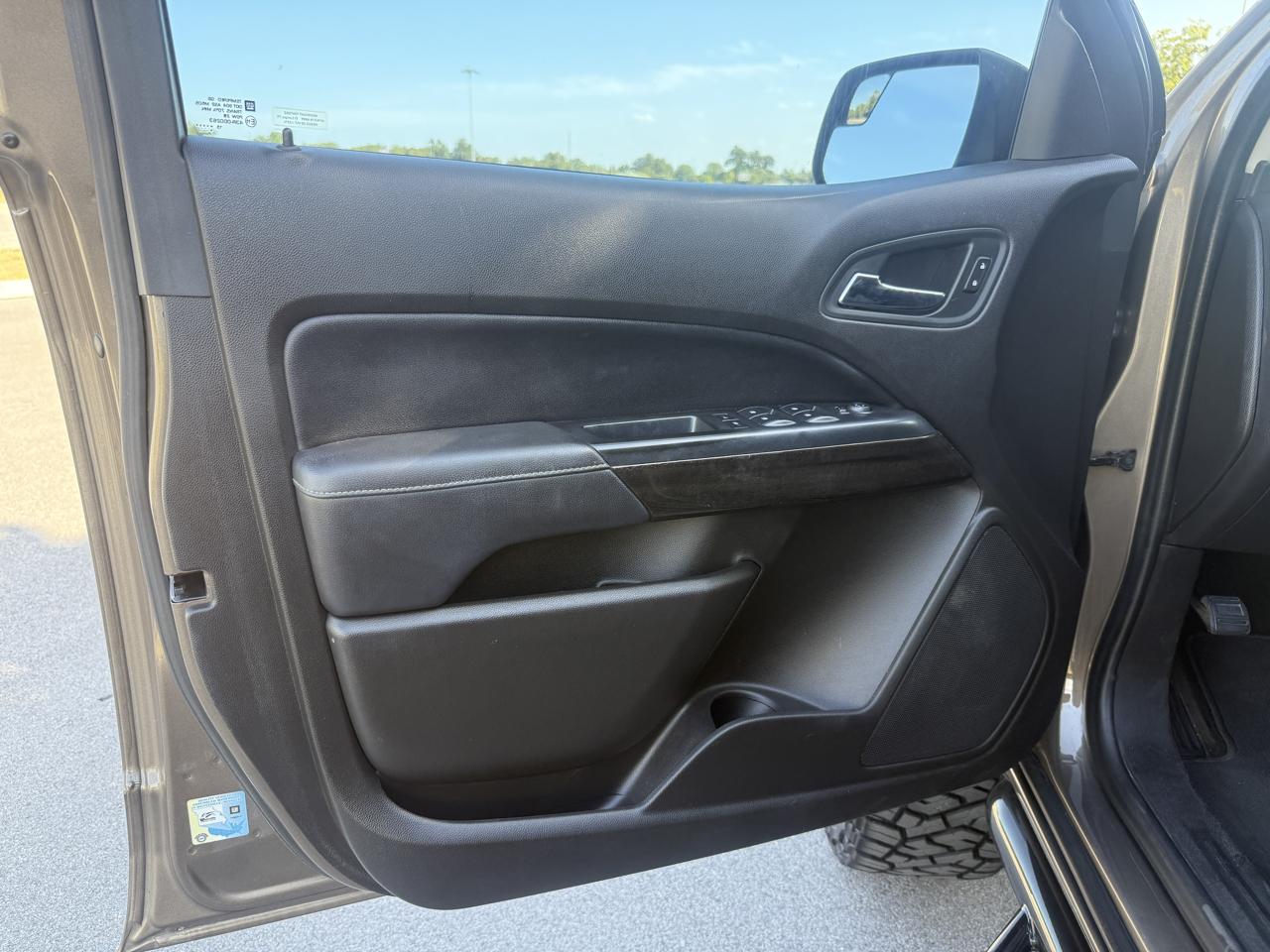GMC Canyon SLE Crew Cab 4WD 2016