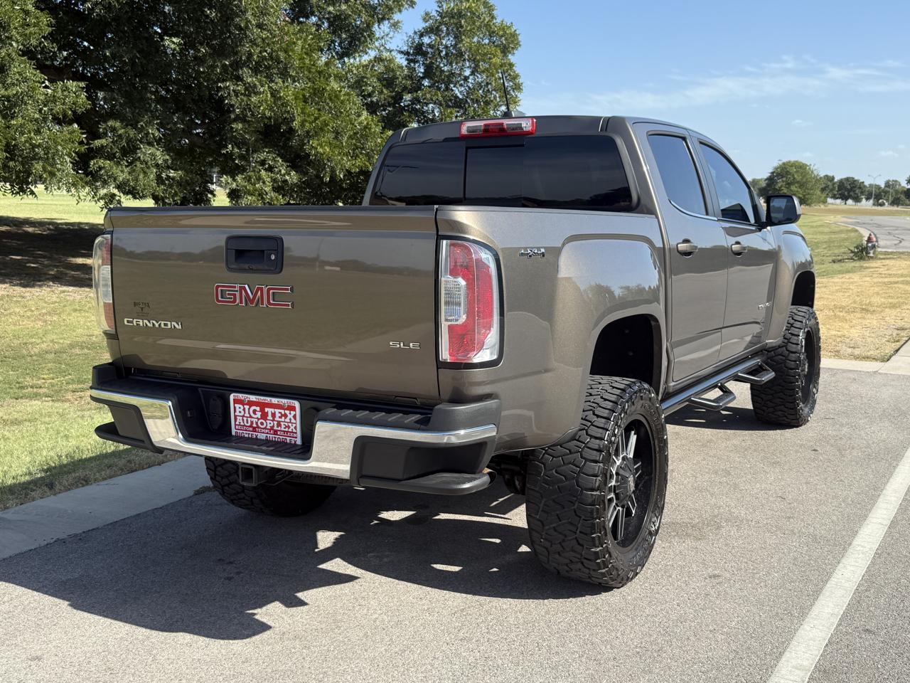GMC Canyon SLE Crew Cab 4WD 2016