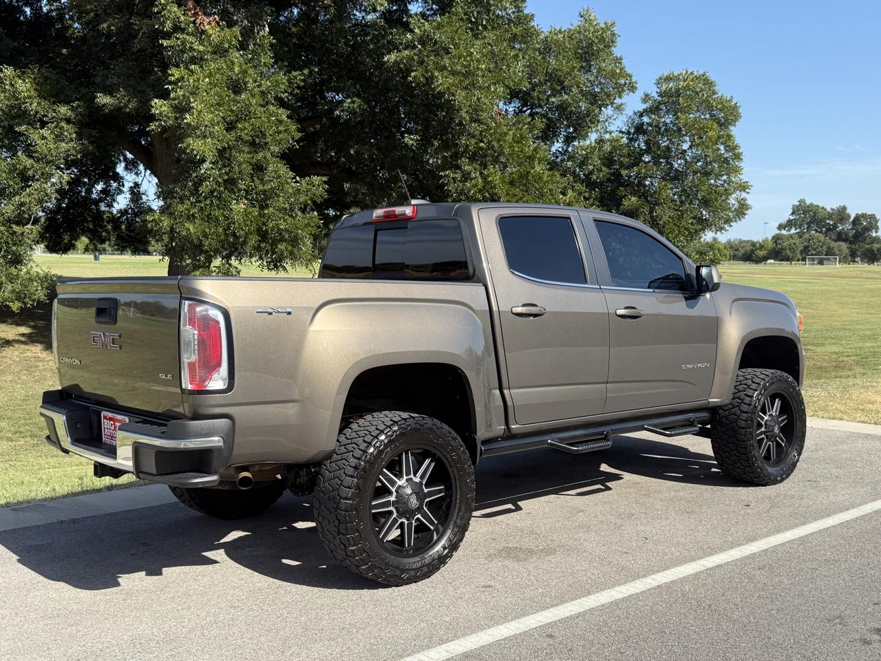 GMC Canyon SLE Crew Cab 4WD 2016