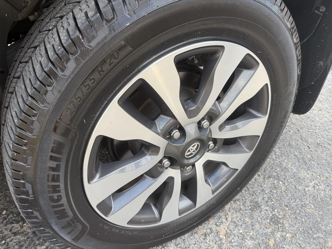 Toyota Sequoia Limited 4WD 2018