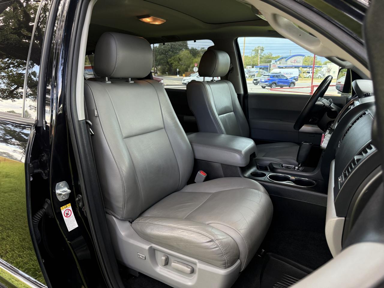 Toyota Sequoia Limited 4WD 2018