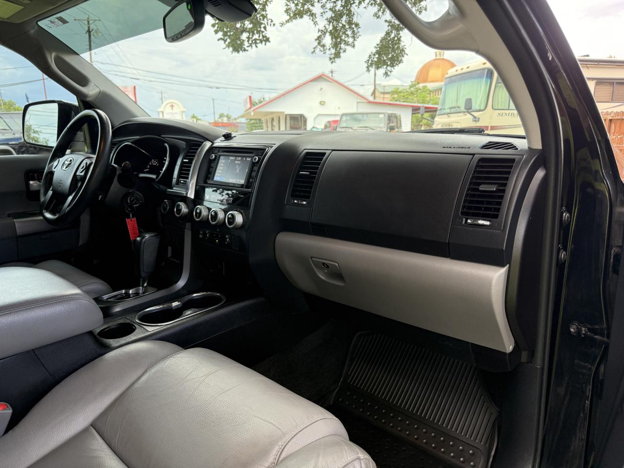 Toyota Sequoia Limited 4WD 2018