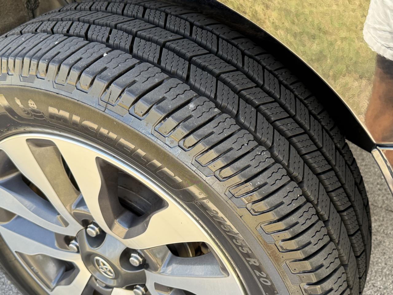 Toyota Sequoia Limited 4WD 2018