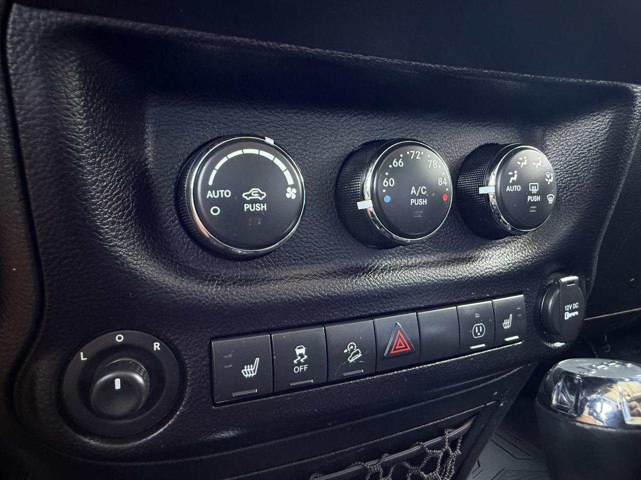 Jeep Wrangler Unlimited Sahara 4WD 2016
