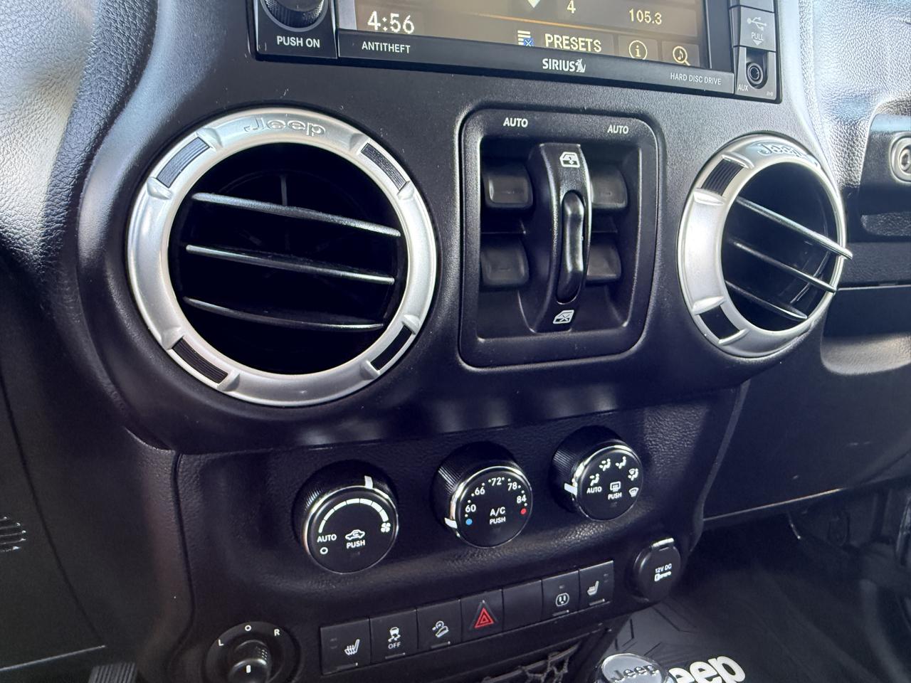 Jeep Wrangler Unlimited Sahara 4WD 2016