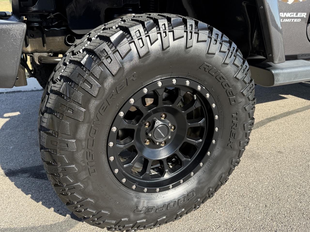 Jeep Wrangler Unlimited Sahara 4WD 2016