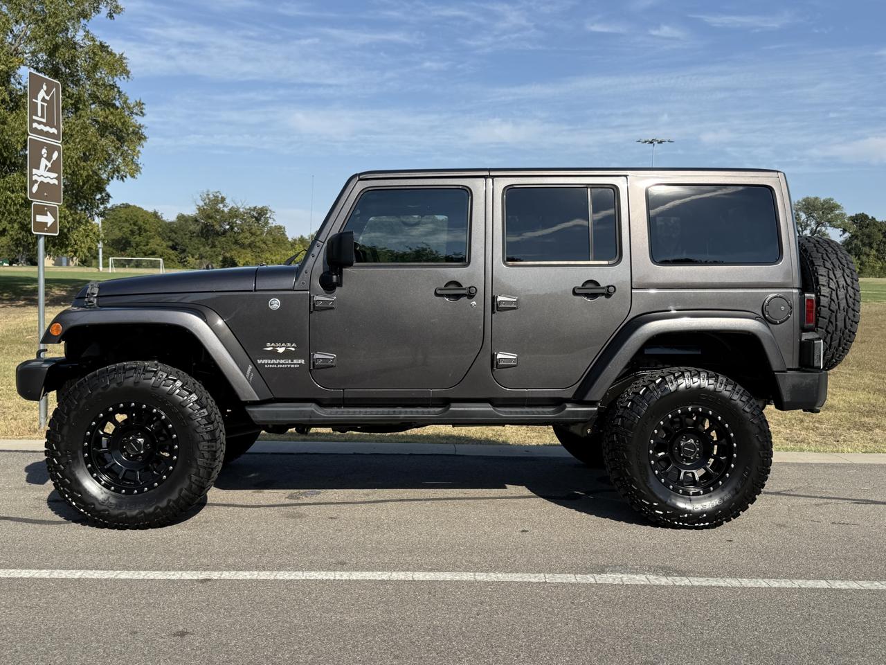 Jeep Wrangler Unlimited Sahara 4WD 2016
