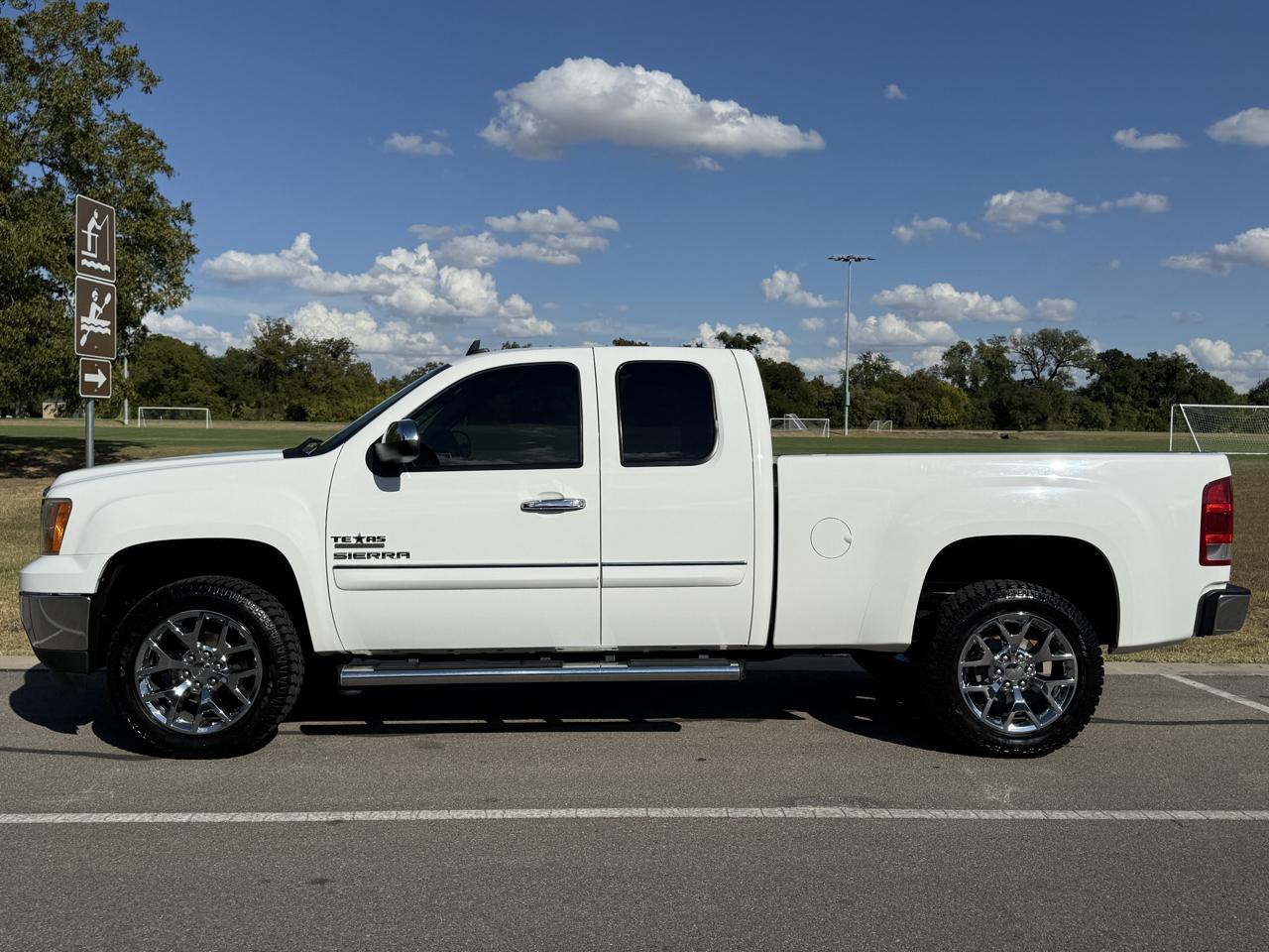GMC Sierra 1500 SLE Ext. Cab 2WD 2010