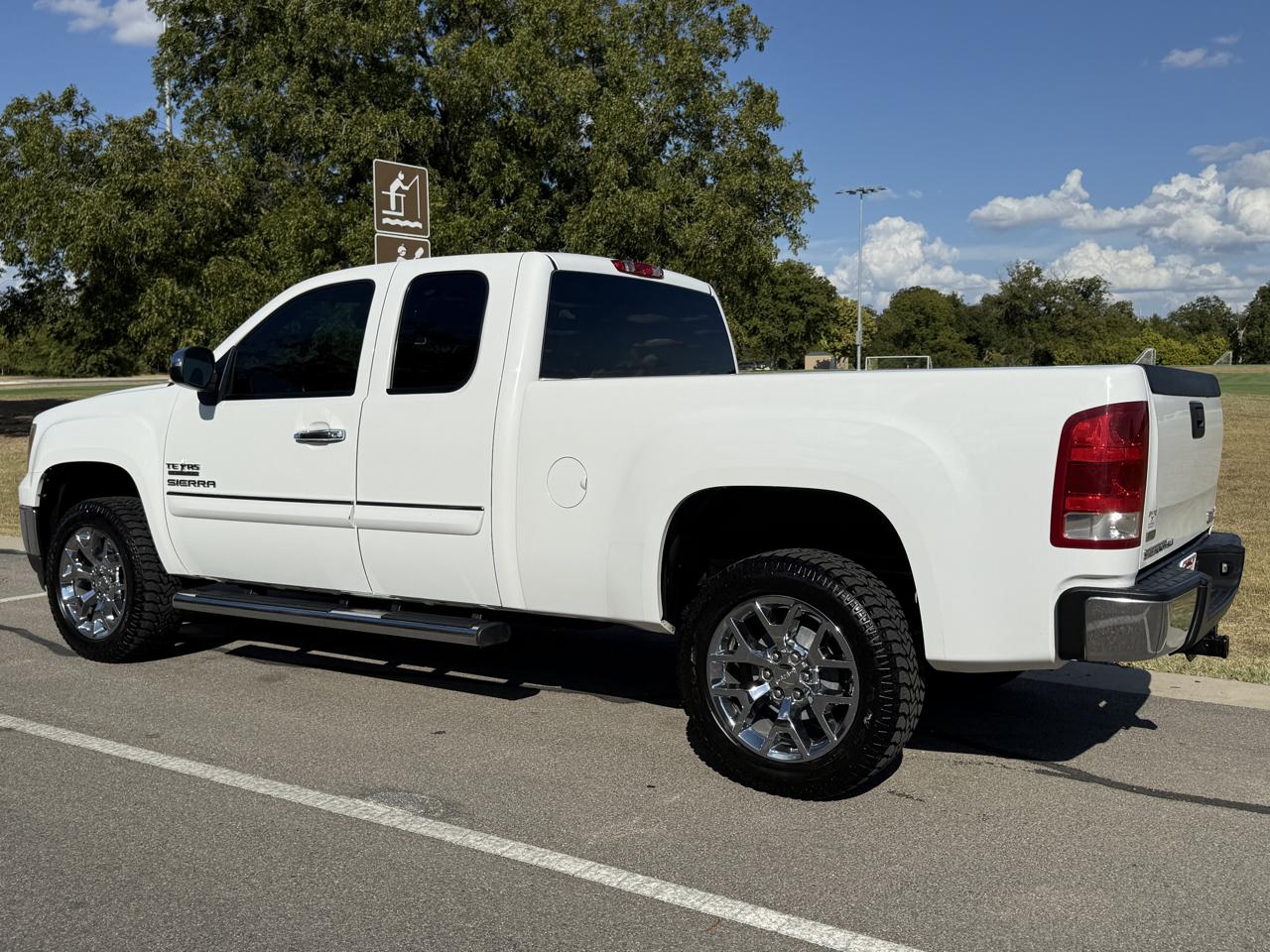 GMC Sierra 1500 SLE Ext. Cab 2WD 2010