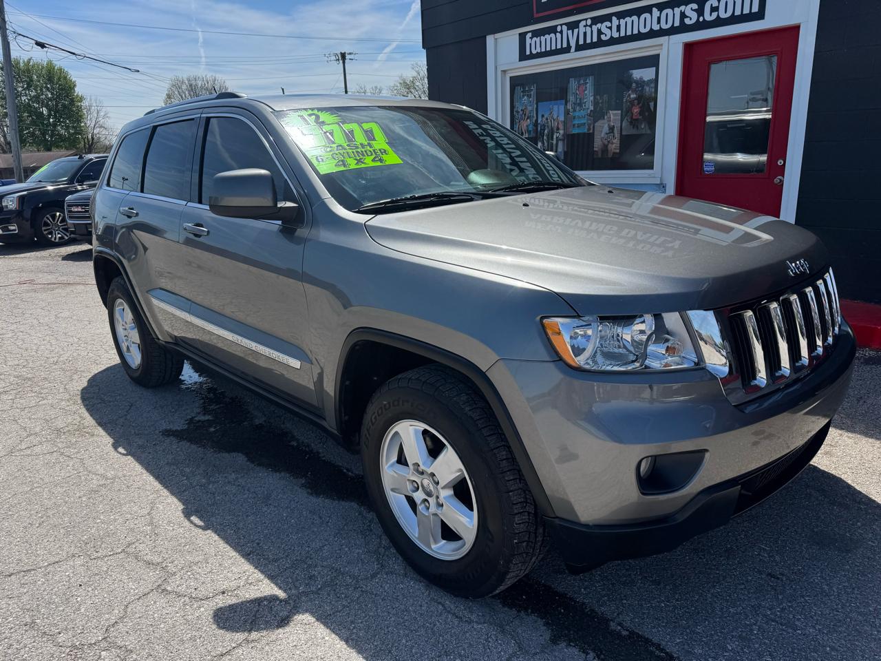2012 Jeep Grand Cherokee LAREDO