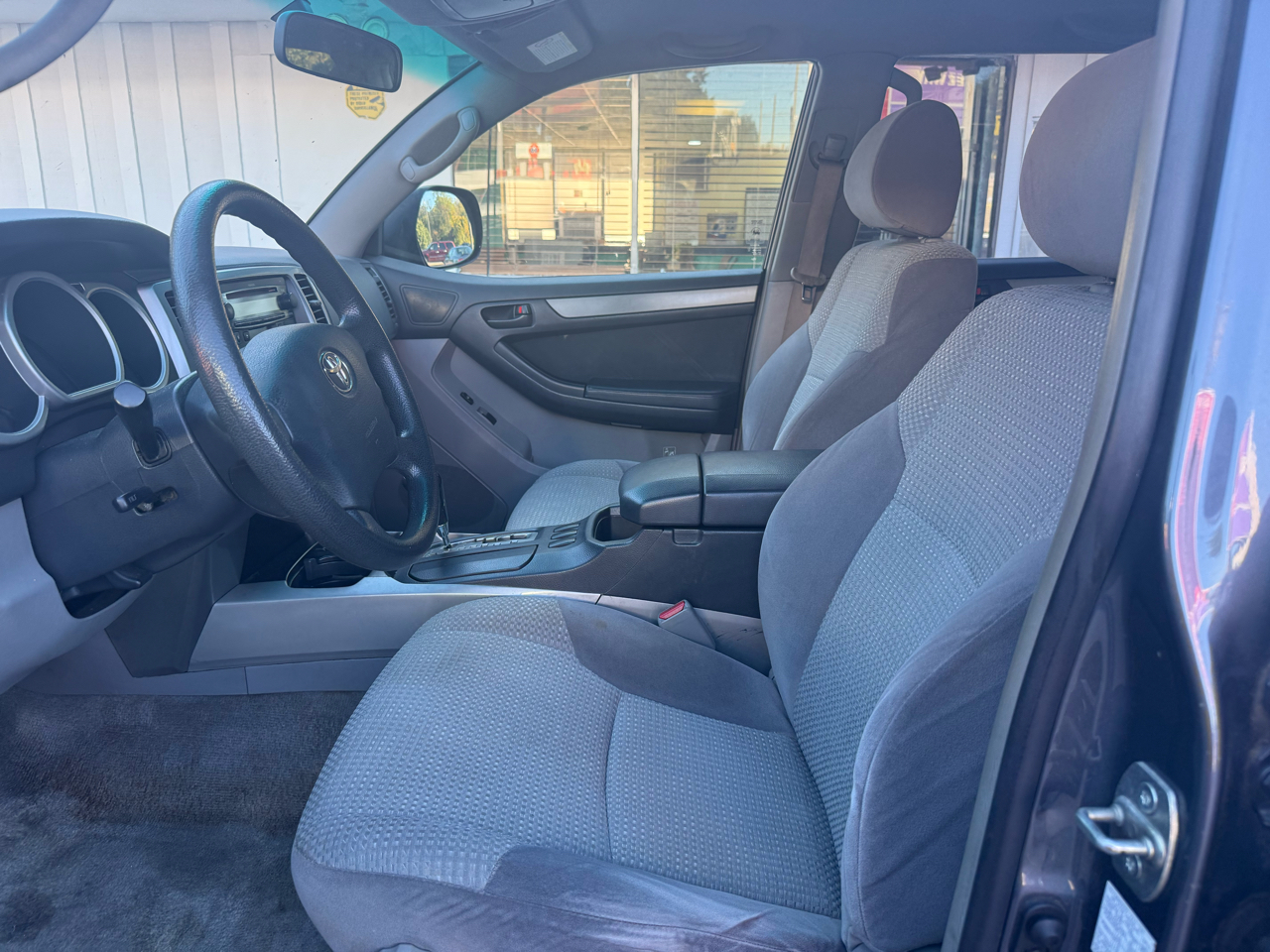 Toyota 4Runner SR5 2WD 2003