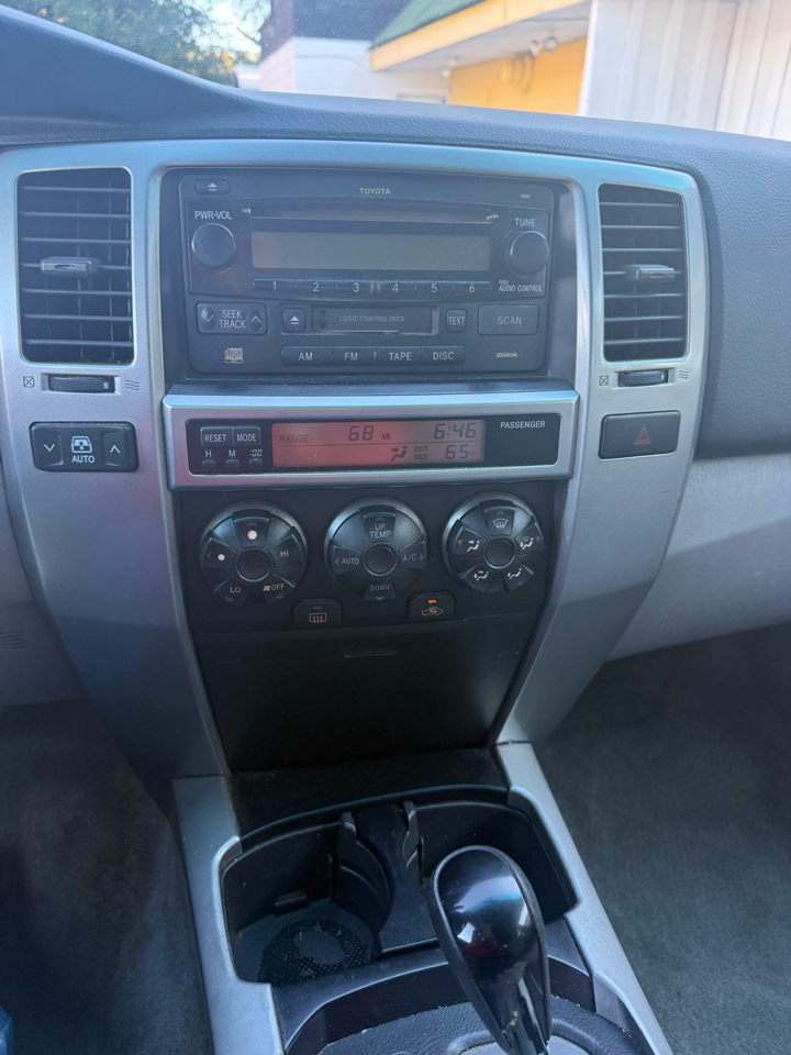Toyota 4Runner SR5 2WD 2003