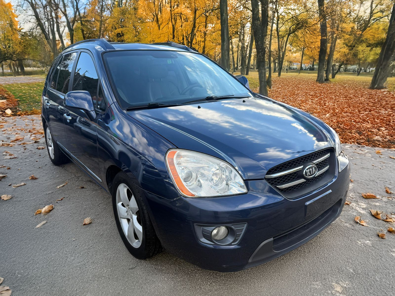 2007 Kia Rondo Base