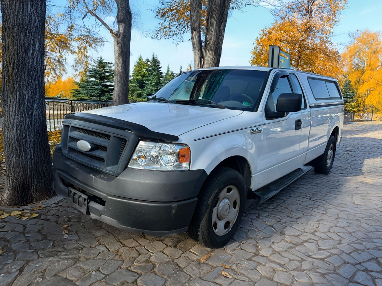 2006 Ford F-150 XL's photo