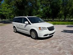 2016 Chrysler Town & Country 