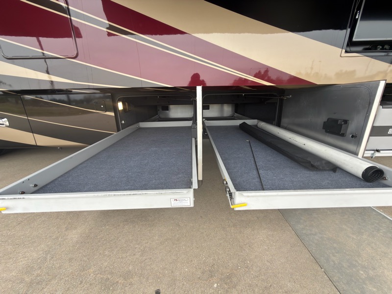 Tiffin Motorhomes Allegro Bus  2016