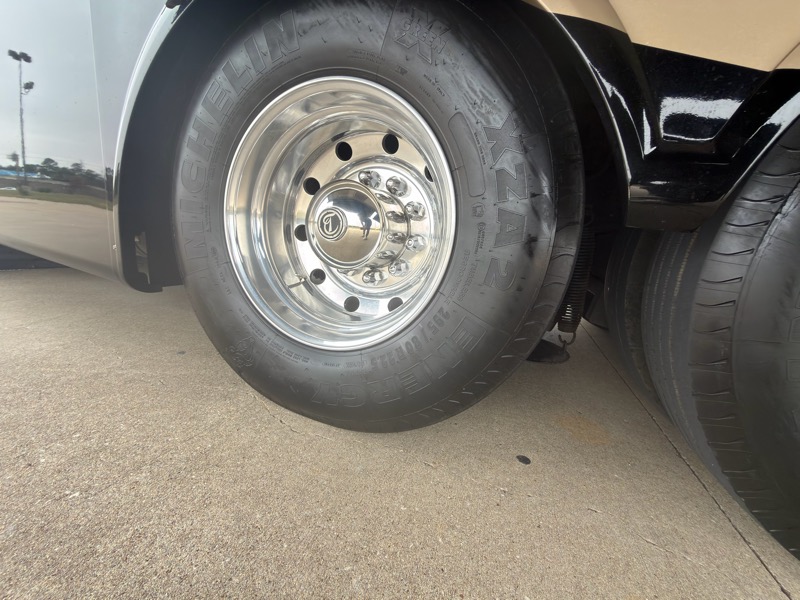 Tiffin Motorhomes Allegro Bus  2016