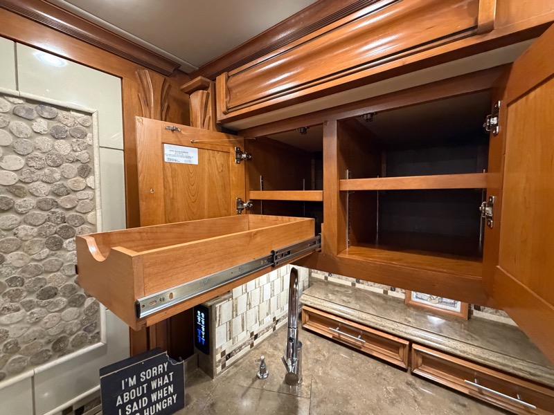 Tiffin Motorhomes Allegro Bus  2016