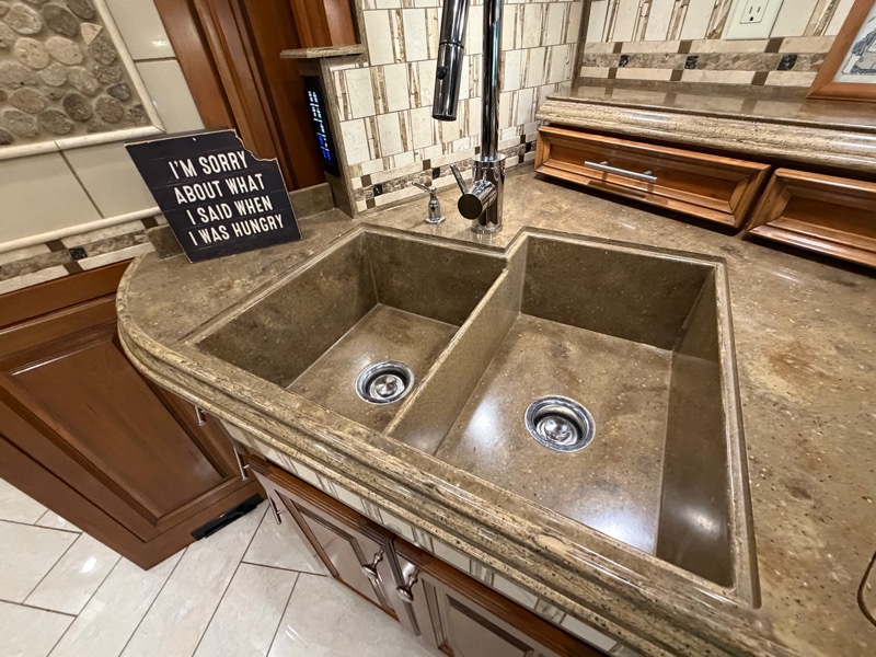 Tiffin Motorhomes Allegro Bus  2016