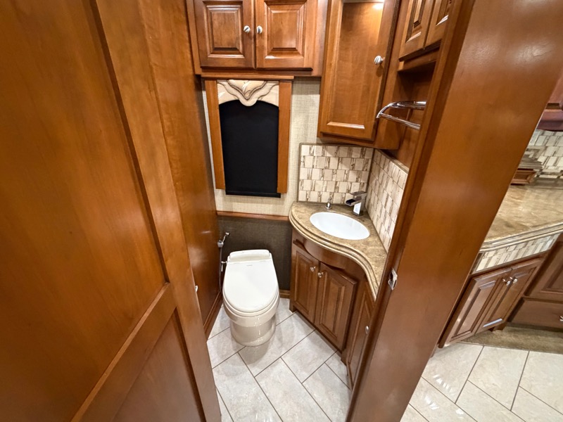 Tiffin Motorhomes Allegro Bus  2016