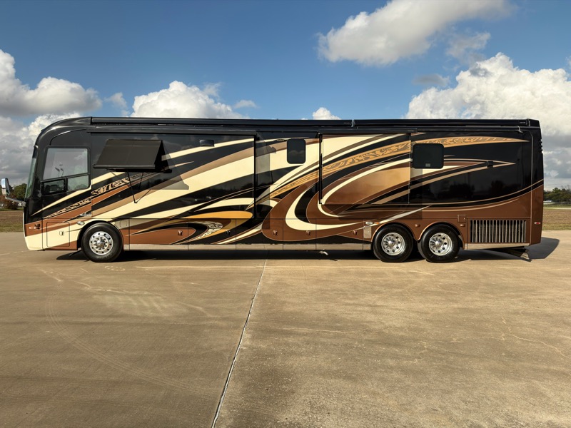 Entegra Coach Anthem  2018