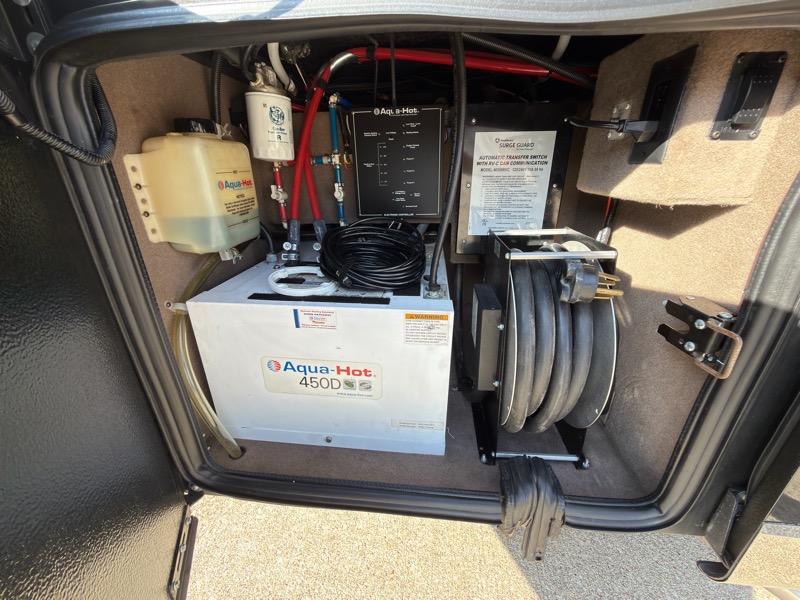 Entegra Coach Anthem  2018