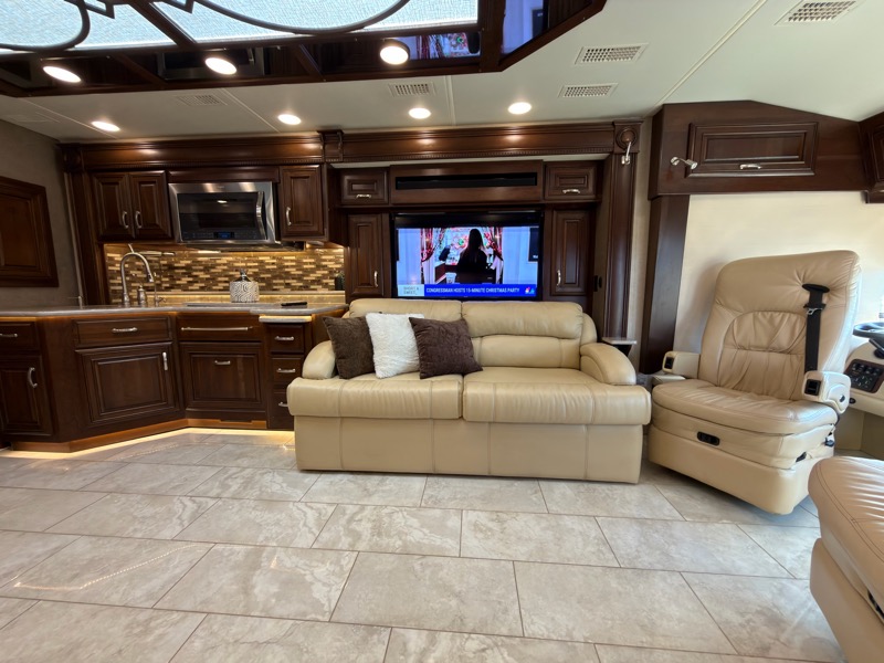 Entegra Coach Anthem  2018