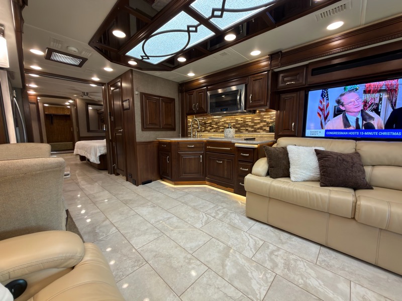 Entegra Coach Anthem  2018