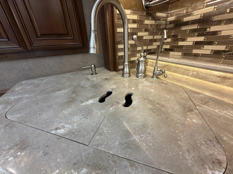 Entegra Coach Anthem  2018