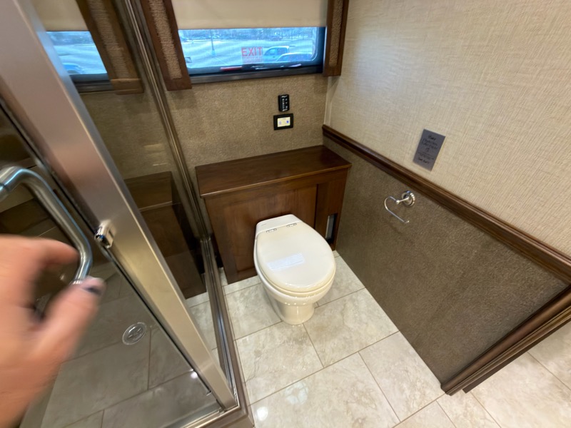 Entegra Coach Anthem  2018