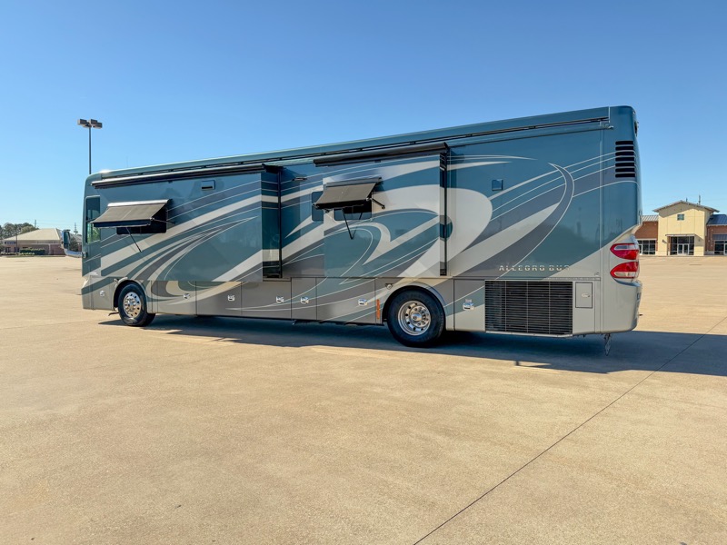 Tiffin Motorhomes Allegro Bus  2018