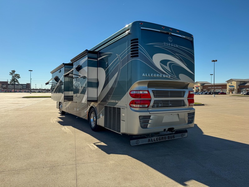 Tiffin Motorhomes Allegro Bus  2018