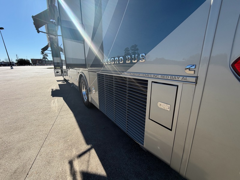 Tiffin Motorhomes Allegro Bus  2018