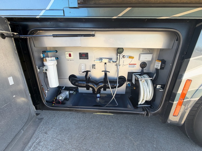 Tiffin Motorhomes Allegro Bus  2018