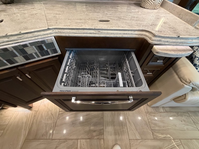 Tiffin Motorhomes Allegro Bus  2018