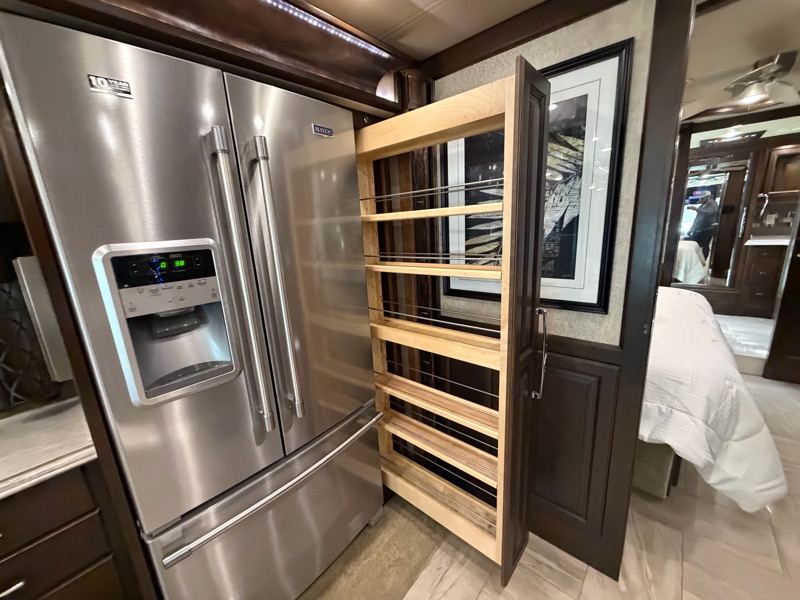 Tiffin Motorhomes Allegro Bus  2018