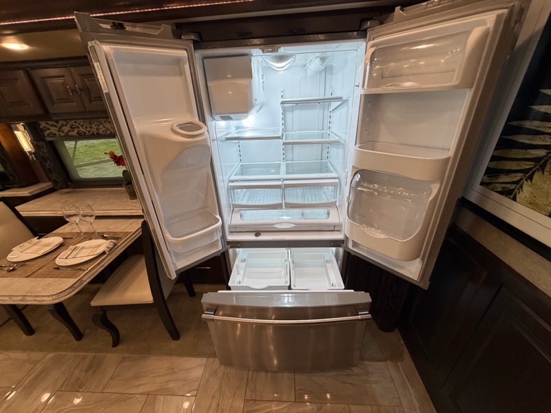 Tiffin Motorhomes Allegro Bus  2018