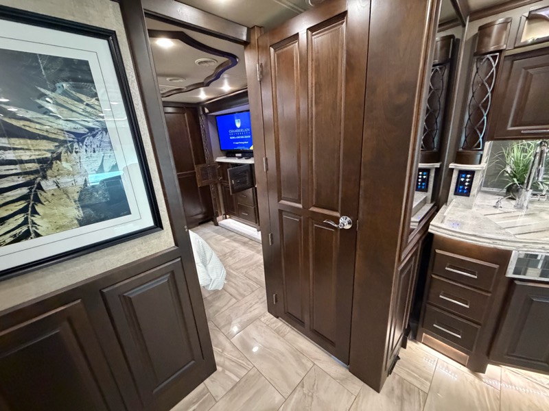 Tiffin Motorhomes Allegro Bus  2018