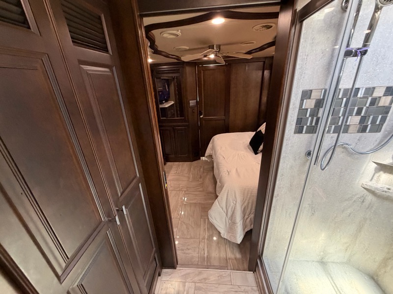 Tiffin Motorhomes Allegro Bus  2018