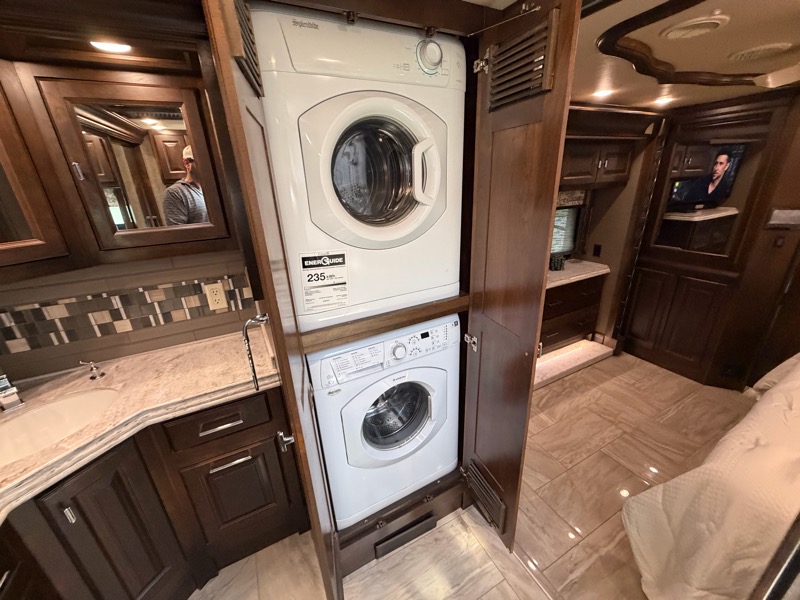 Tiffin Motorhomes Allegro Bus  2018