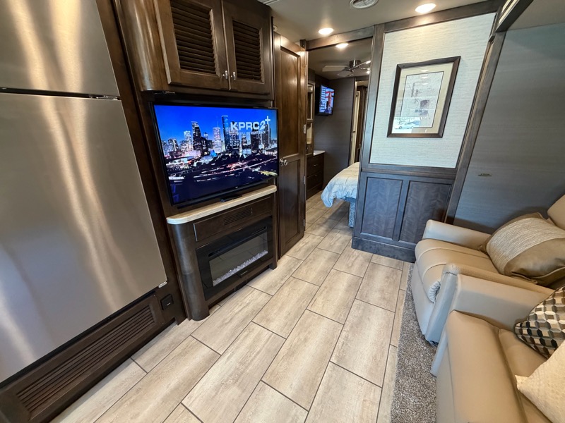 Tiffin Motorhomes Allegro Bay  2020