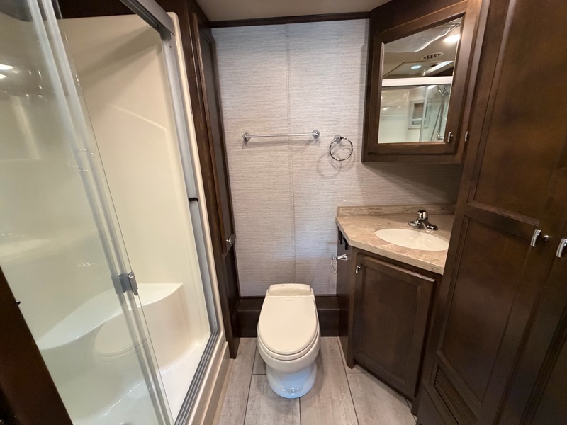 Tiffin Motorhomes Allegro Bay  2020