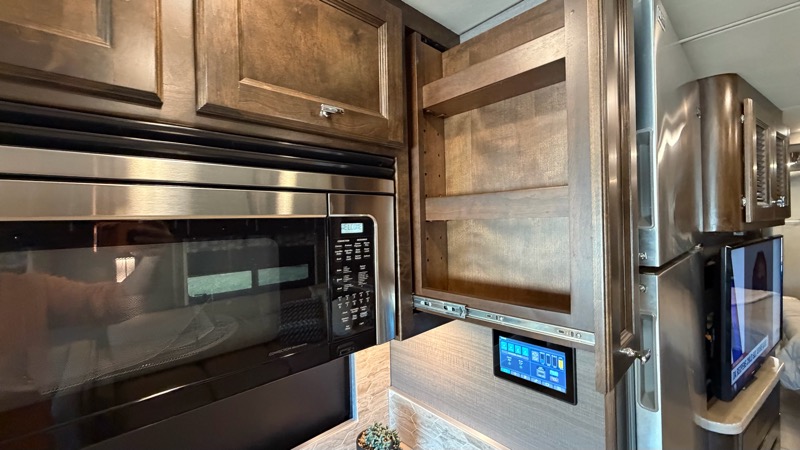 Tiffin Motorhomes Allegro Bay  2020