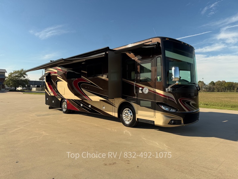 Tiffin Motorhomes Phaeton  2015