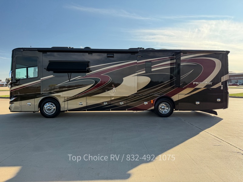 Tiffin Motorhomes Phaeton  2015