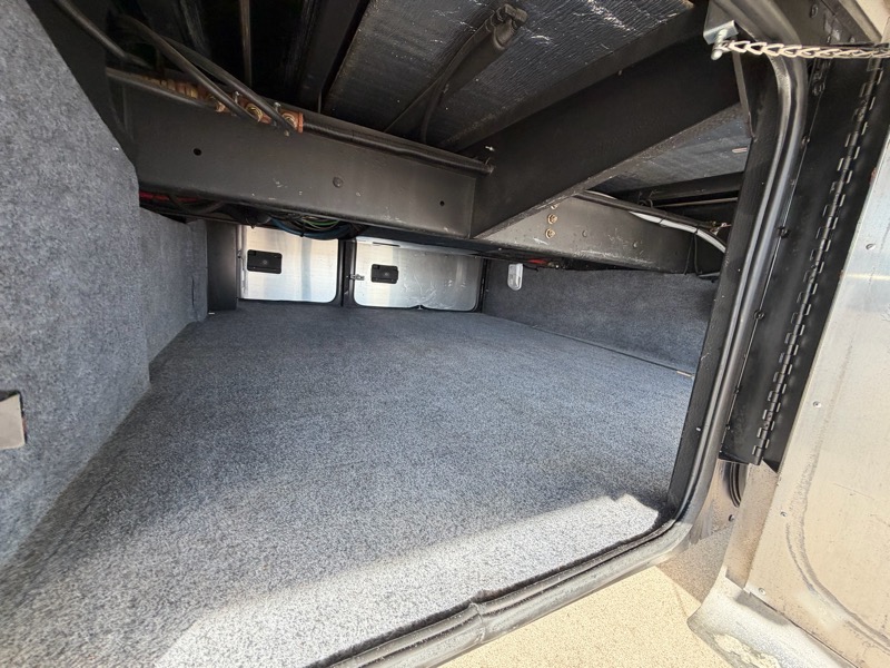 Tiffin Motorhomes Phaeton  2015