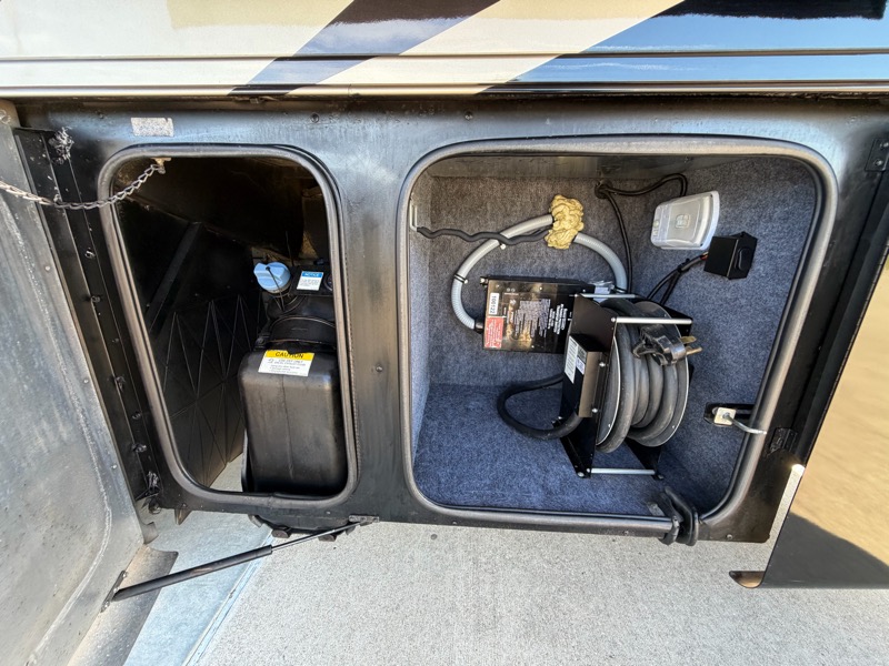 Tiffin Motorhomes Phaeton  2015